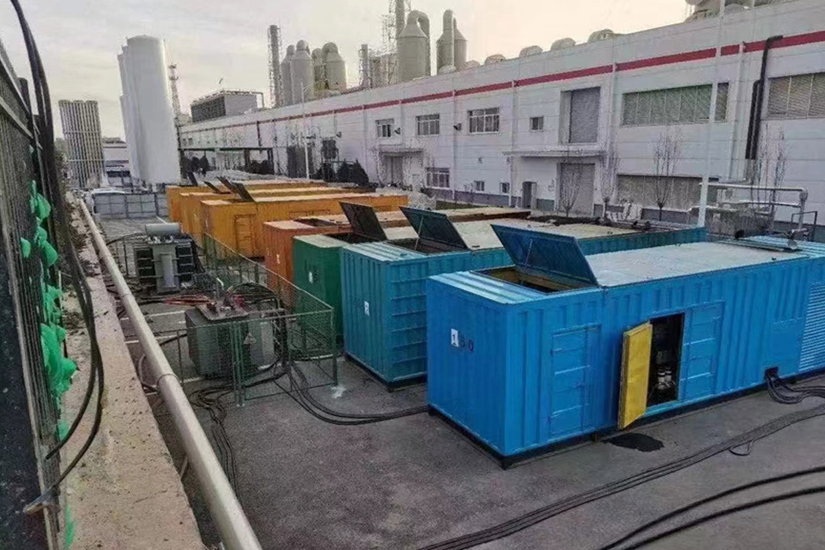 新城镇发电机租赁施工现场